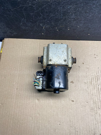 2004-07 Chevrolet Express ABS Pump Control 13567136 Module ag9691 DG0