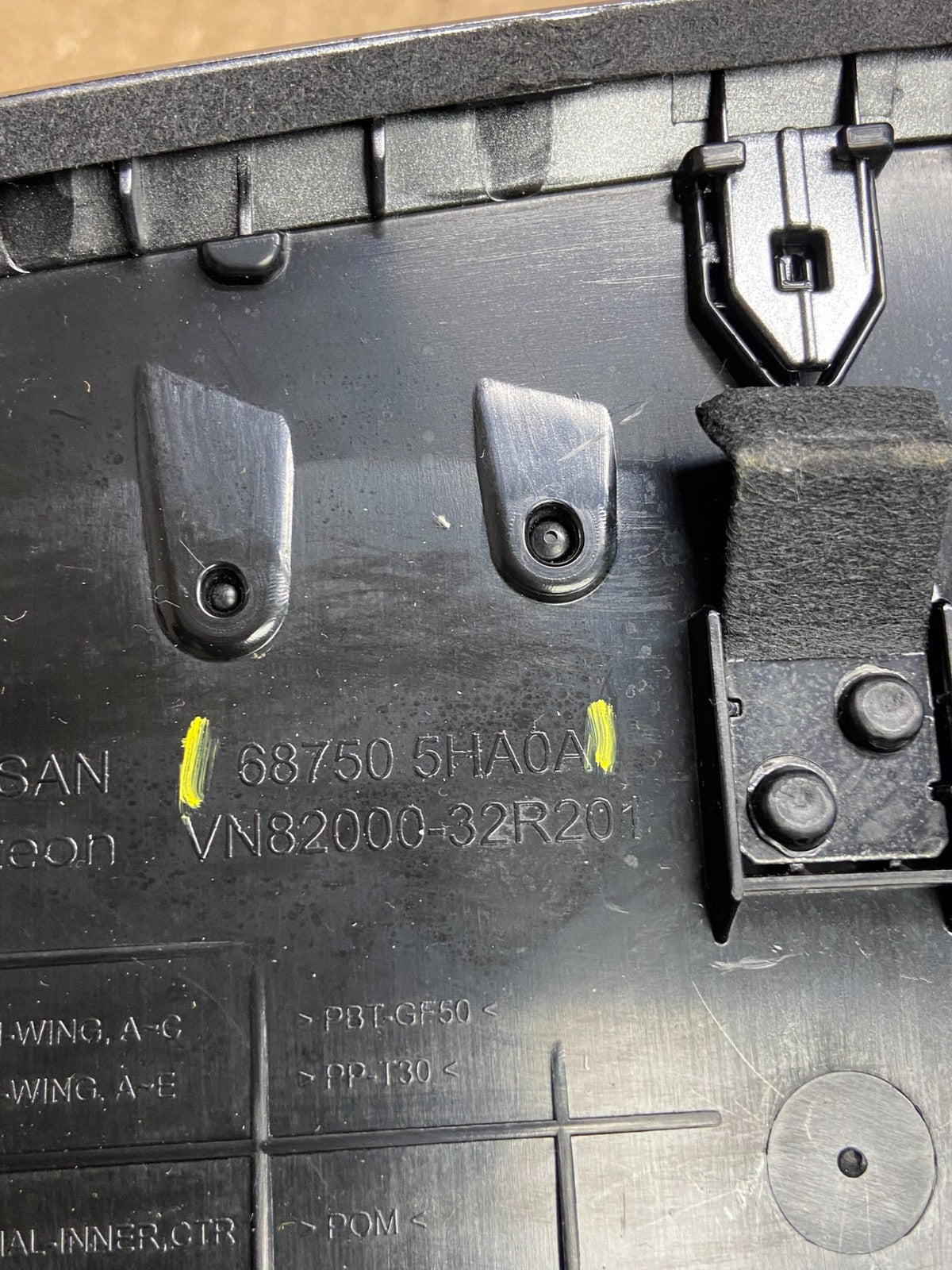 2017 to 2020 Nissan Rogue Center Dash Air Vent With Hazard Switch AE4287 DG5