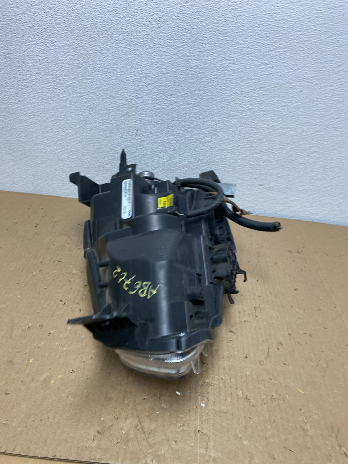 Halogen 2009-2014 Nissan Maxima Right Passenger Headlight TYC AB6702 DW8