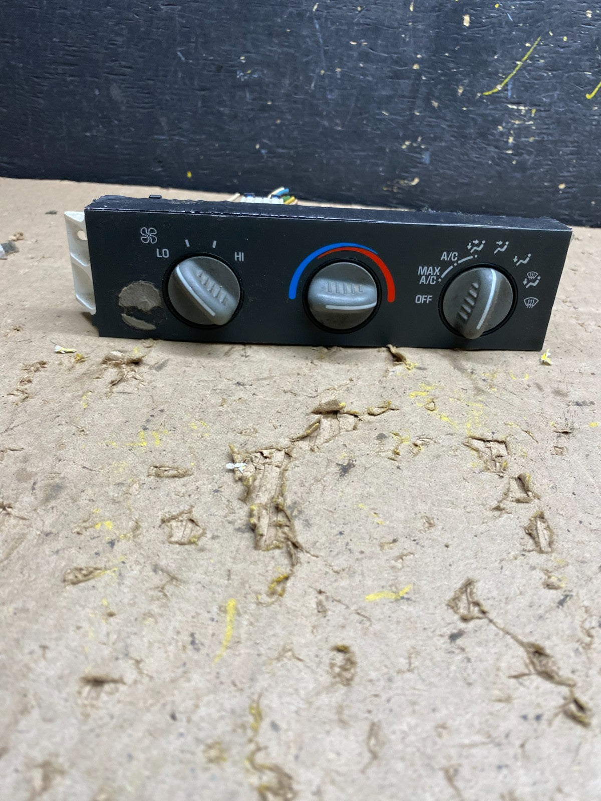 2001 - 2007 GMC Chevrolet Express 1500 Climate Control A/C u5651 DG0