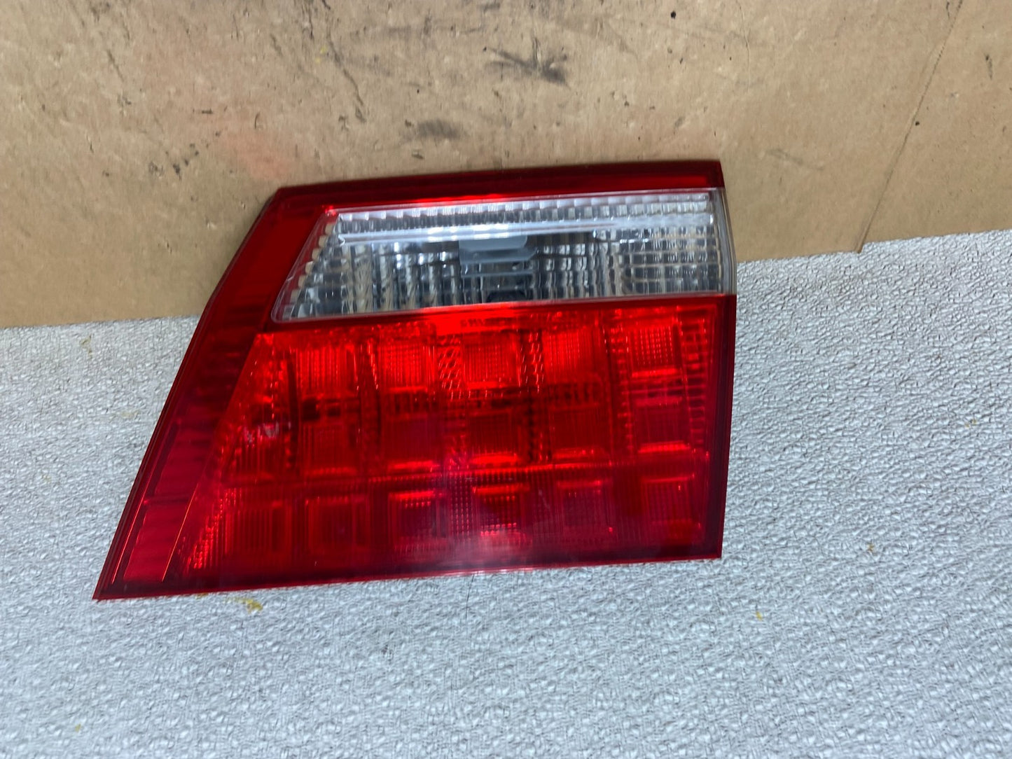 2005 2006 2007 Honda Odyssey Inner Right Passenger RH Tail Light Z9343 DW0
