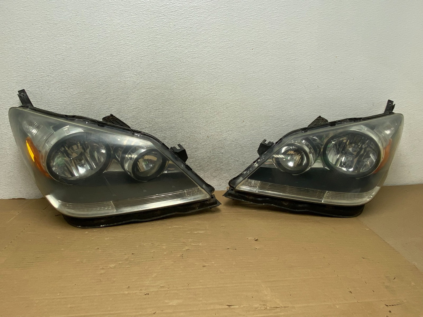 2005 2006 2007 Honda Odyssey Left+Right Set Halogen Headlights AG8122 DW0