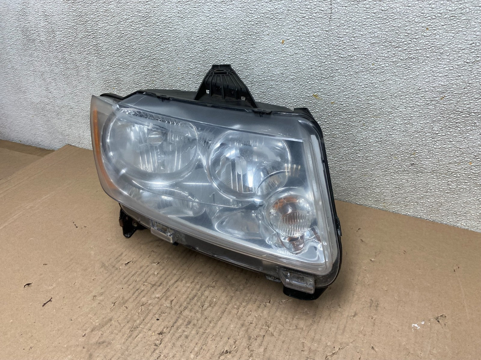 2011-2013 Jeep Grand Cherokee Right Passenger Halogen Headlight AB6073 DW1