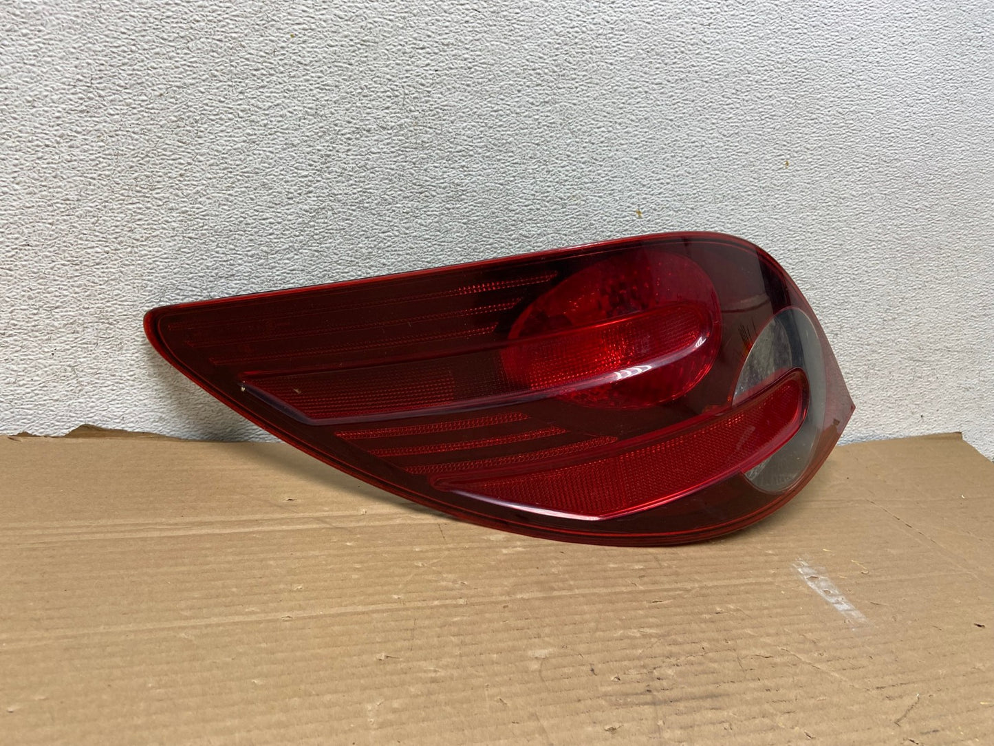 2006 to 2010 Mercedes W251 R-Class Left Driver LH Smoked Tail Light AG9009 LK1