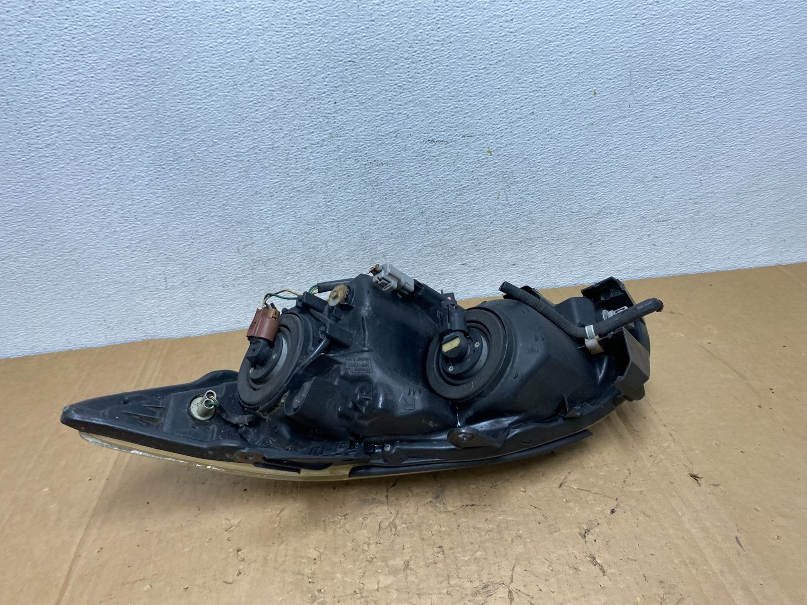 2005 2006 2007 Scion Tc Right Passenger RH Side Halogen Headlight AD3301 DW6