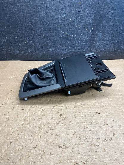 2017 - 2018 Hyundai Elantra Shifter Bezel Center Console Storage ag8675 DG2