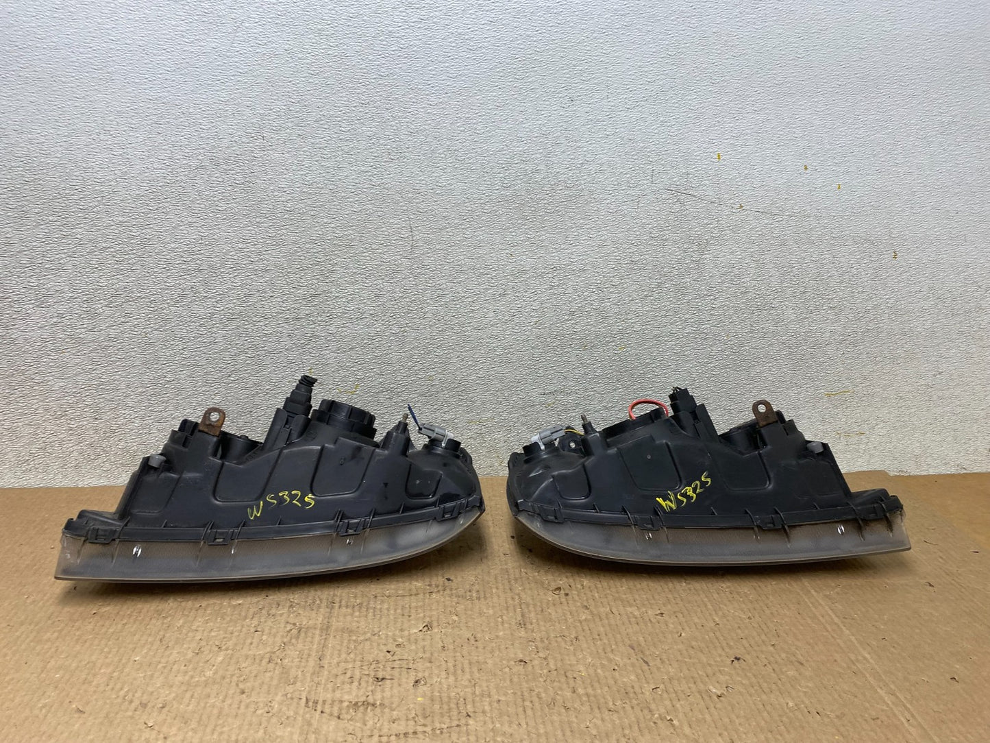 2004 2005 2006 Hyundai Elantra Left+Right Set Halogen Headlights W5325 DW10