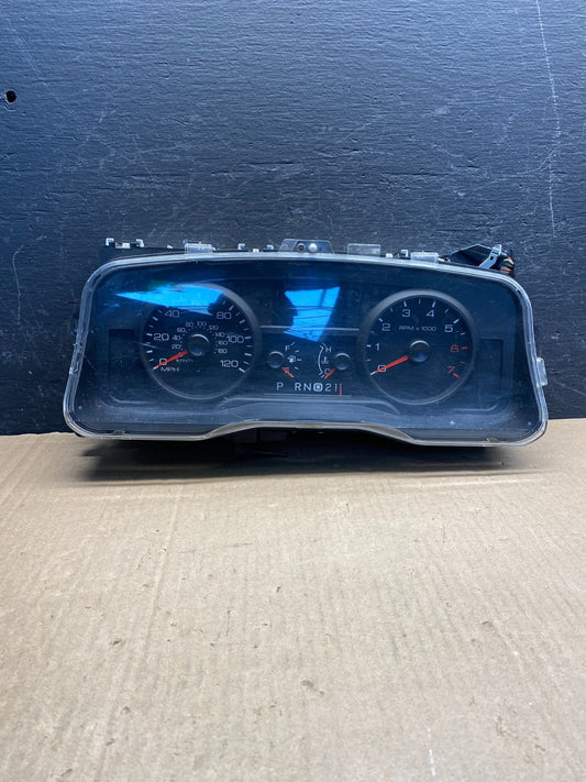 2009 to 2011 Mercury Grand Marquis Speedometer Cluster Gauge AE7614 DG0
