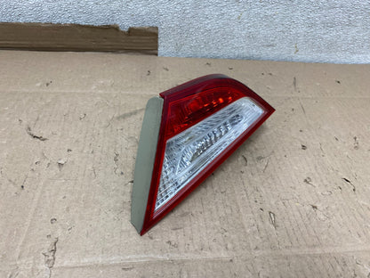 2011 to 2014 Hyundai Sonata Right Passenger Rh Inner Tail Light U6807 DW2