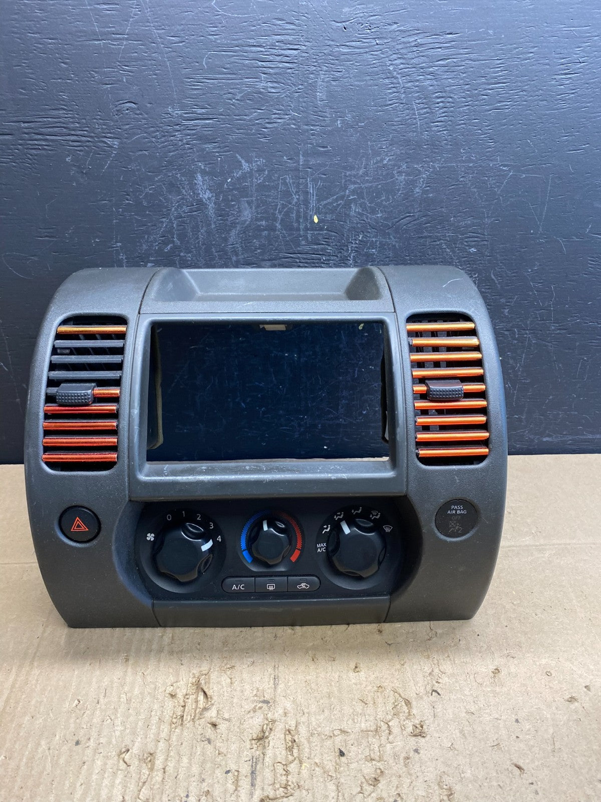 2005-2008 Nissan Pathfinder Radio A/C Heat Temperature Climate Control AC4822 DG0