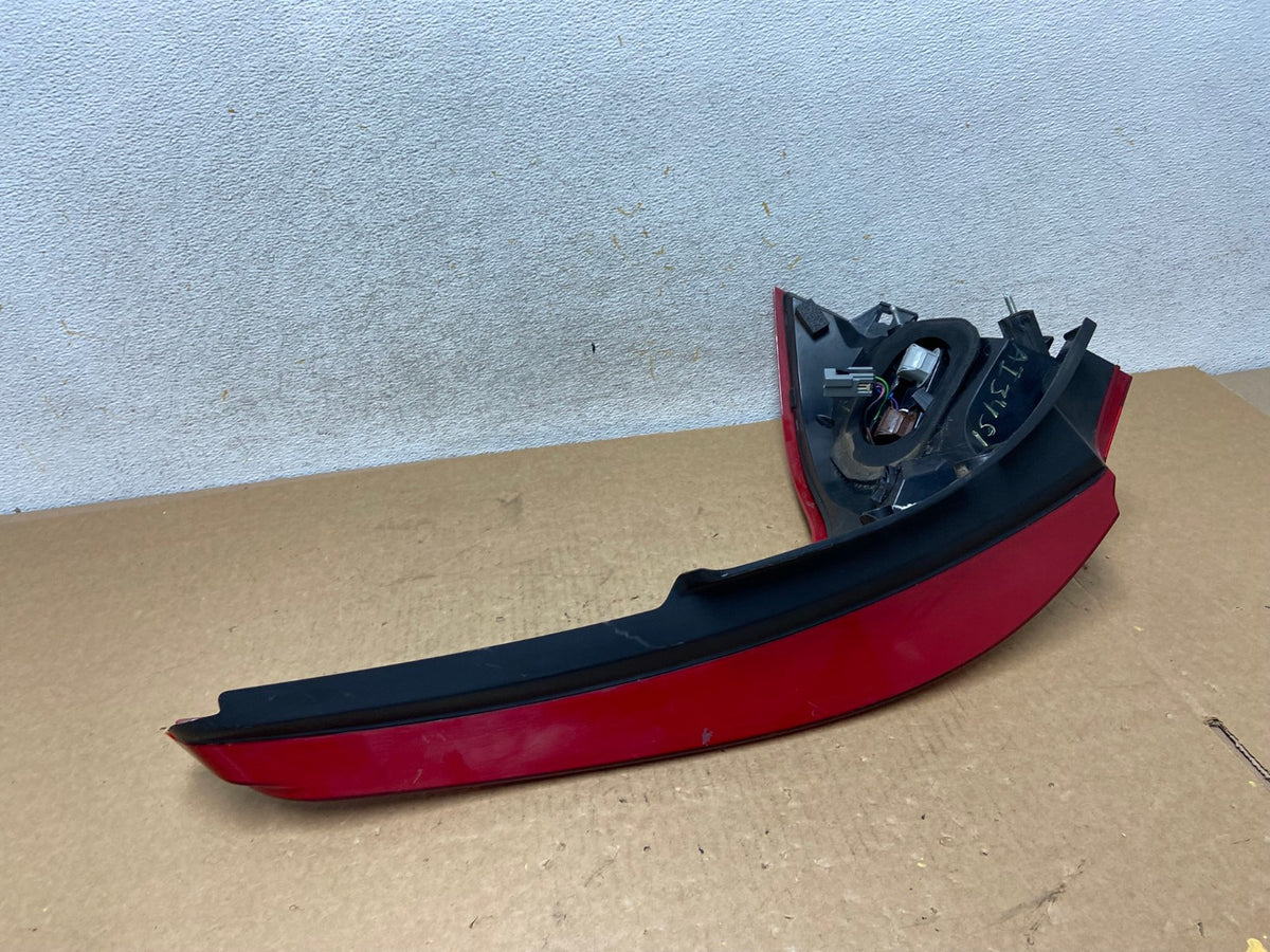 2009 to 2011 Volvo XC60 Left Driver LH Tail Light AI3451 LK6