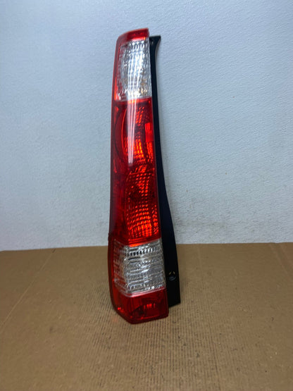 2005 to 2006 Honda Cr-v Crv Left Driver LH Tail Light AE0613 LK0