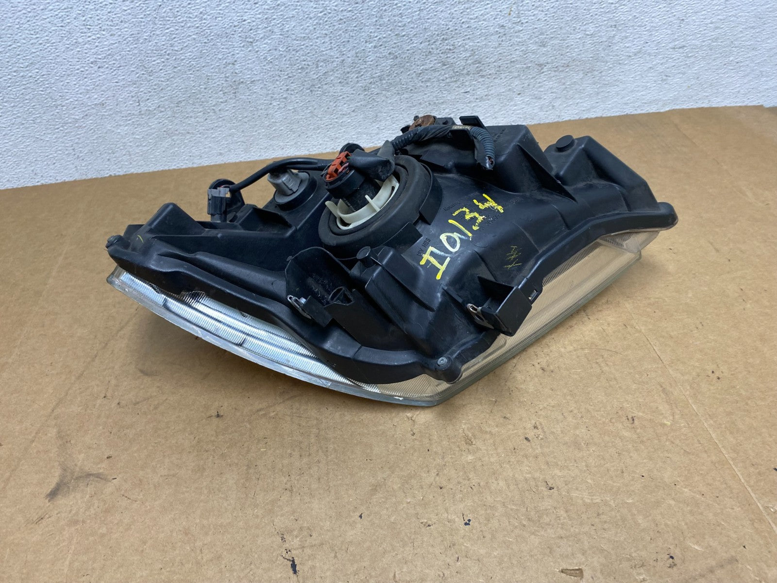 2005-2007 Nissan Pathfinder Halogen Headlight Left Driver LH AE3161 DW7