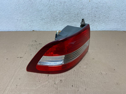 2000 2001 Lexus ES300 Outer Left Driver Lh Side Tail Light AG6722 LK2