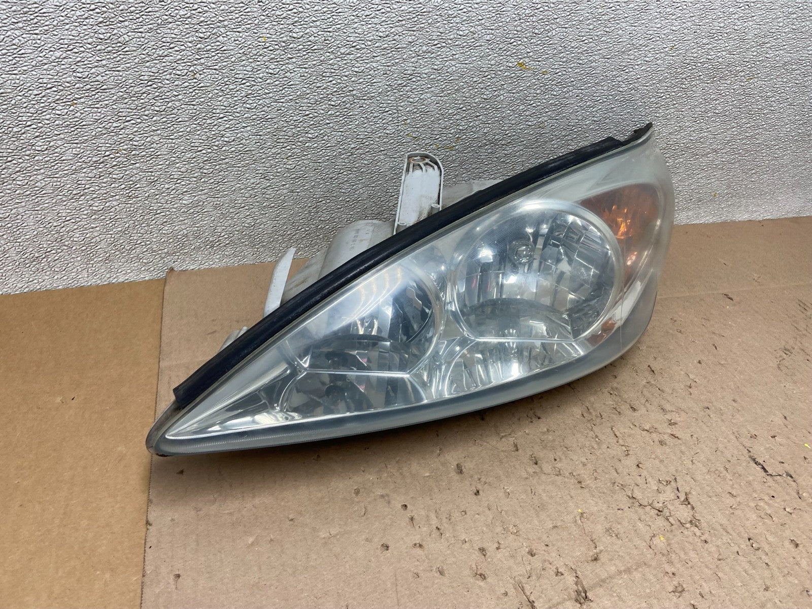 2002 2003 2004 Toyota Camry Left Driver Lh Side Halogen Headlight Z6364 DW2