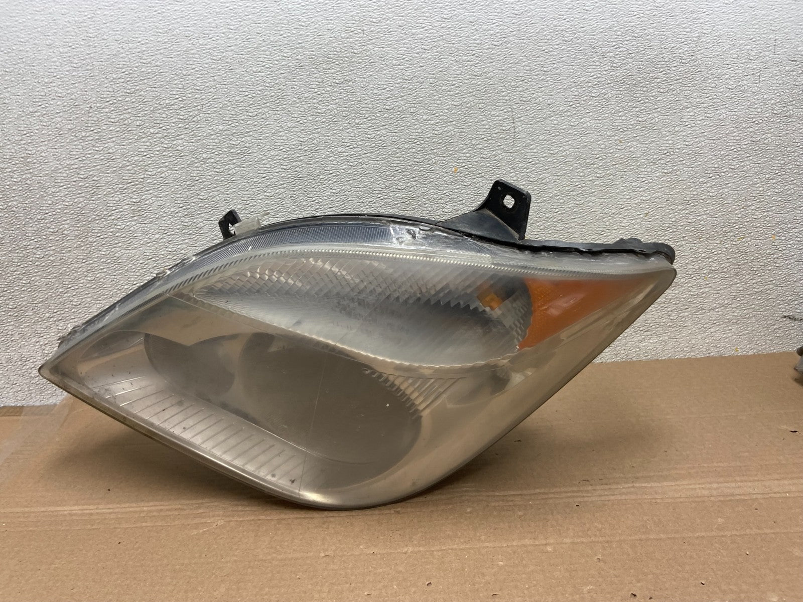 2007 to 2013 Mercedes Sprinter Headlight Left Driver Side Halogen Oem AB0983 DW0