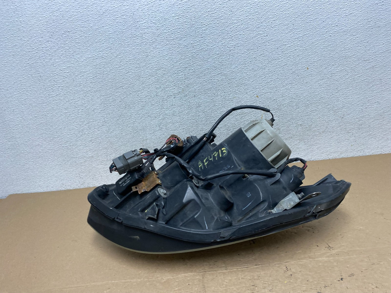 2004 to 2006 Nissan Maxima Left Driver Side Headlight Hid Xenon AF4713 DW8