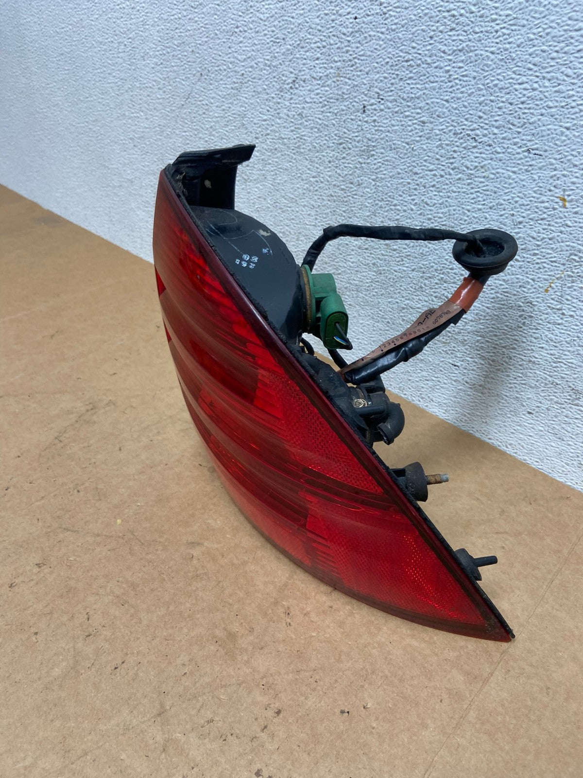 2000 2001 2002 Lincoln Ls Right Passenger RH Side Tail Light AE3122 LK1