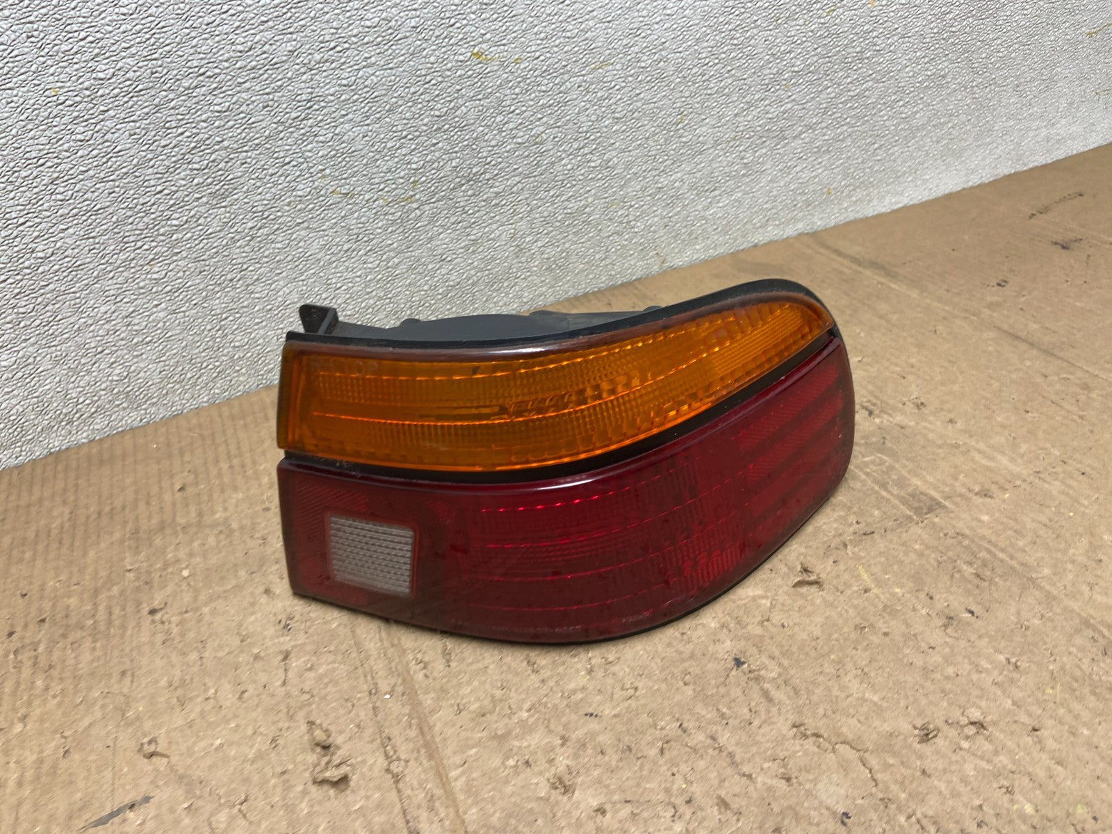 1991 - 1992 Ford Escort  Right Passenger RH Side Tail Light aa8201 DG0
