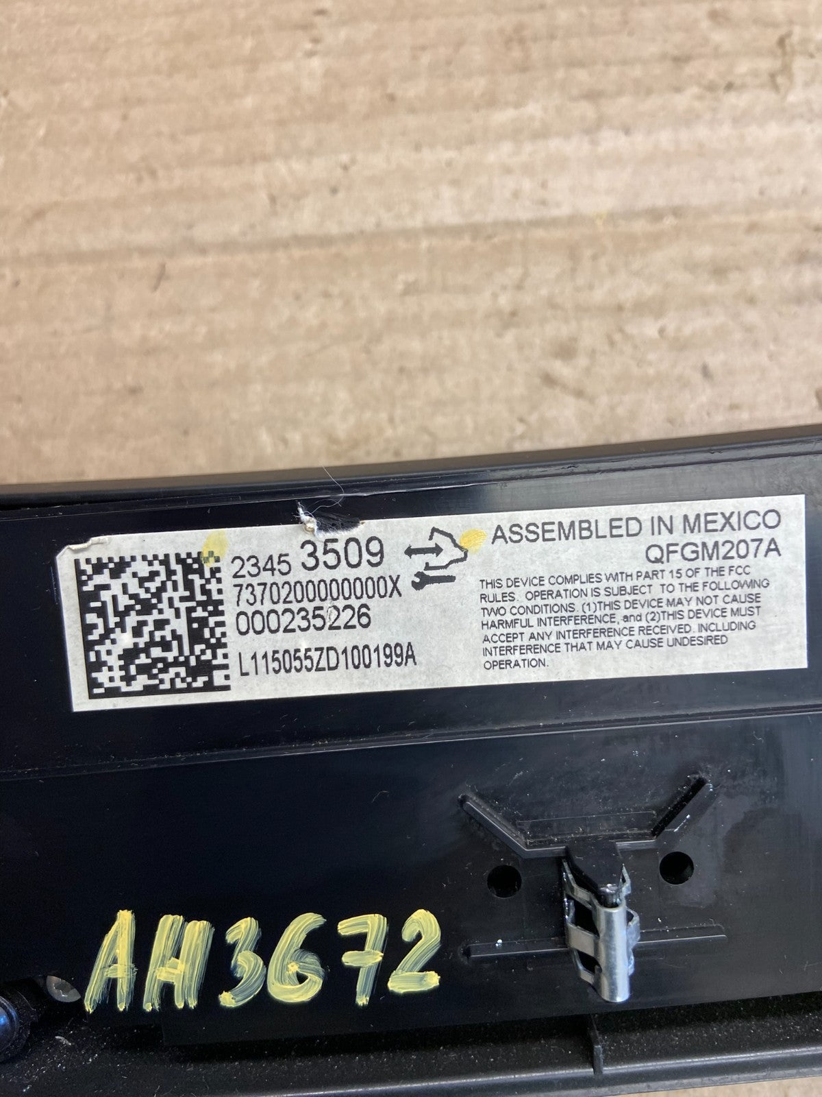 2014 to 2017 Chevrolet Impala Center Climate Control A/C Heater AH3672 DG4