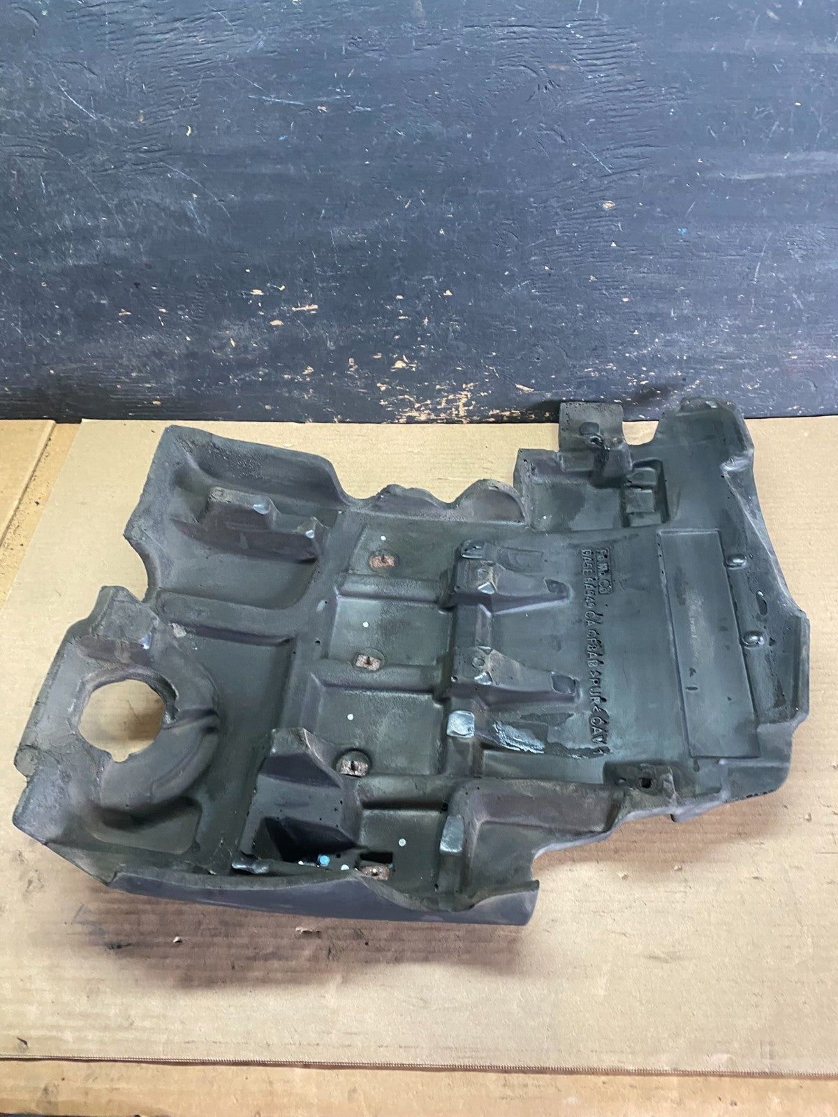 2013 to 2016 Lincoln MKS 3.7L Engine Motor Cover Oem s1239 DG7