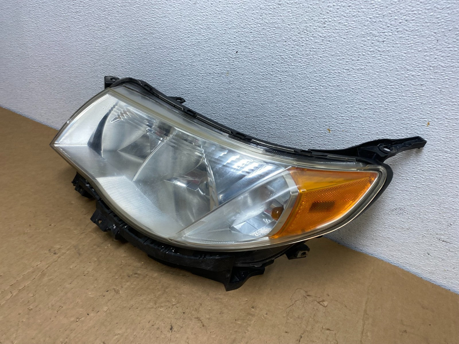 2009-2013 Subaru Forester Left Driver LH Halogen Headlight AD1266 DW1
