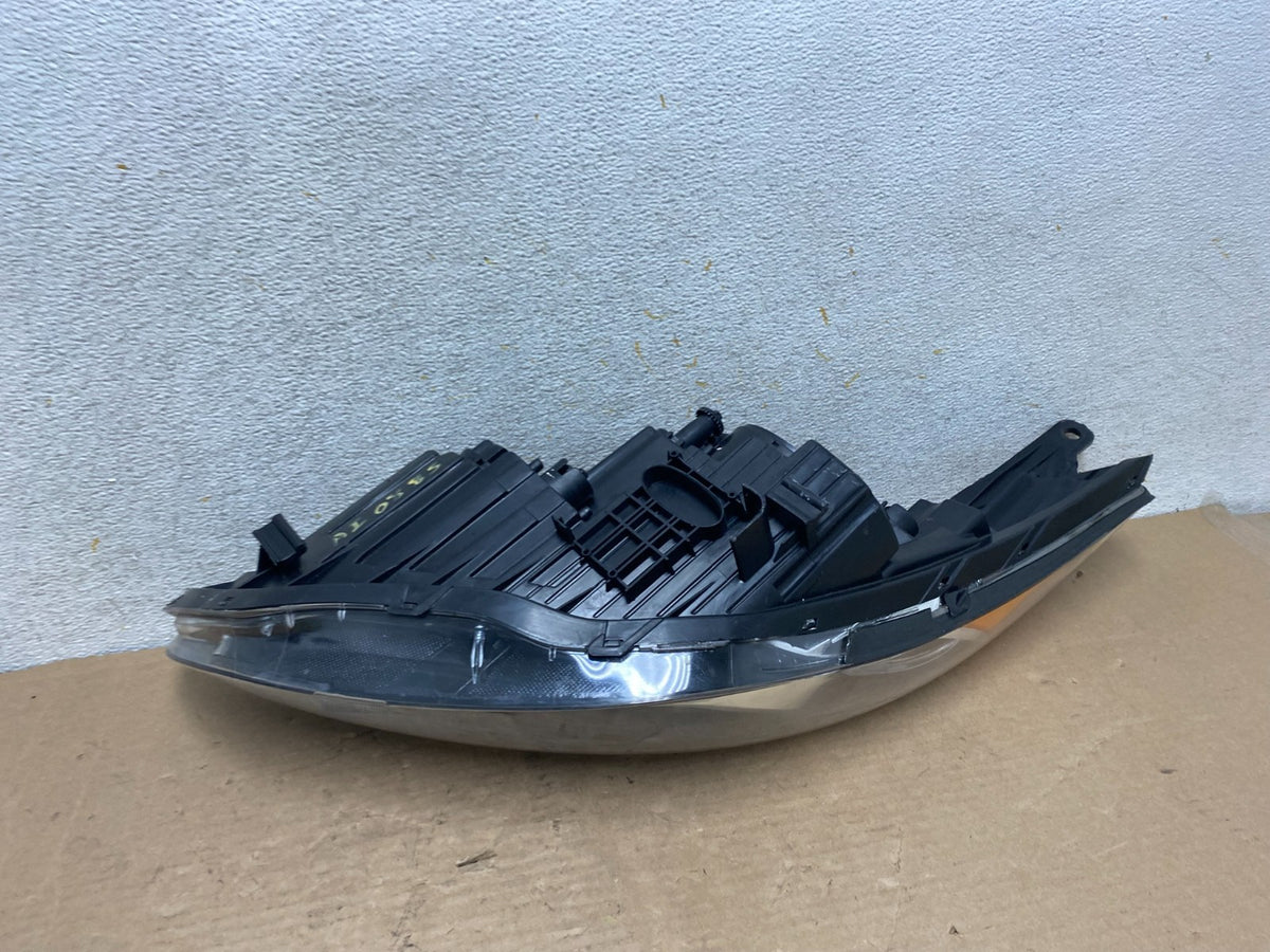 2011 2012 2013 Hyundai Elantra Right Passenger Headlight AI0885 DW6