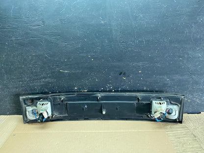 1992 1993 1994 Toyota Camry Center Trunk Rear Tail Light W5668 DG9