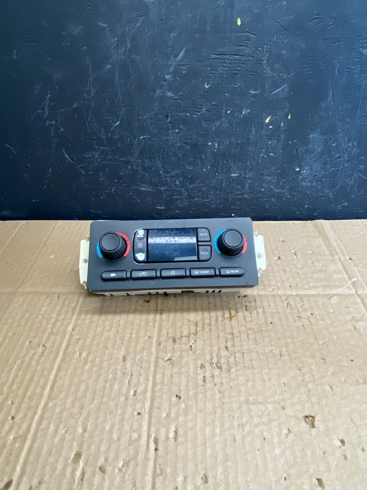 2003 to 2006 Chevrolet Silverado HVAC Heater Climate Control Module AC9523 DG0
