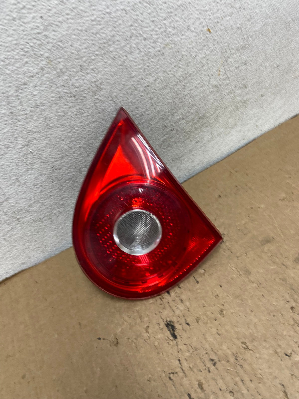 2006-2009 Volkswagen Golf Right Passenger Rh Tail Light Inner Trunk AG2519 LK2