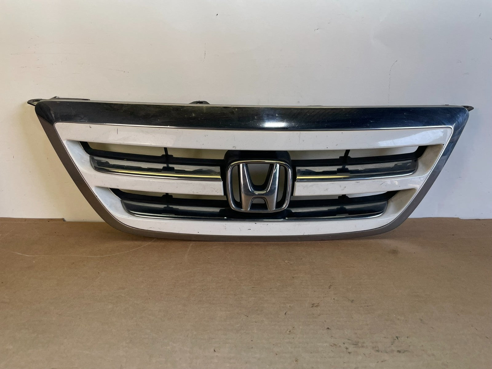 2005 2006 2007 Honda Odyssey Front Upper Grill Grille ag0858 DG0