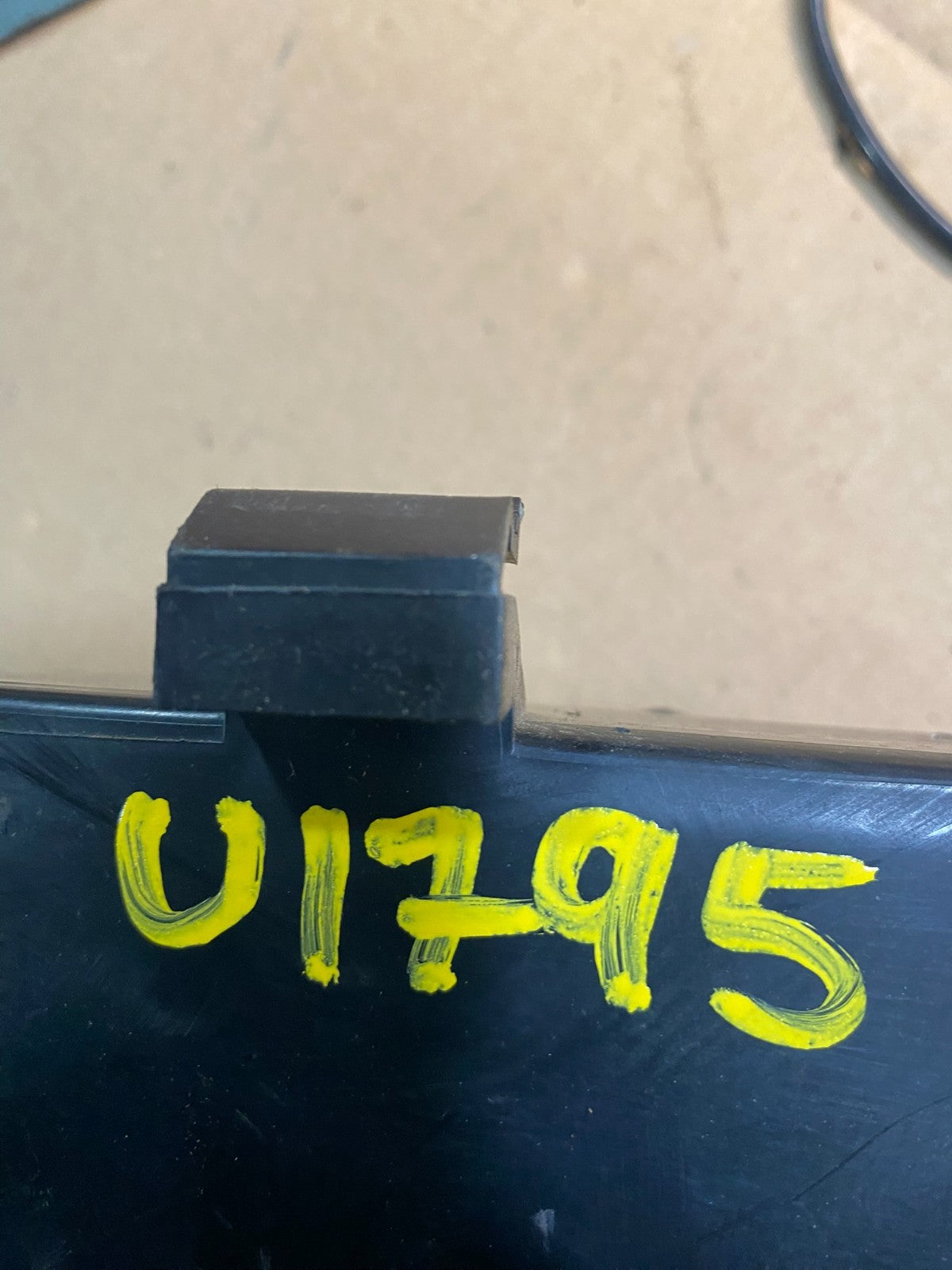 2007 2008 Acadia Enclave Escalade Suburban Liftgate Door Module Motor U1795 DG7