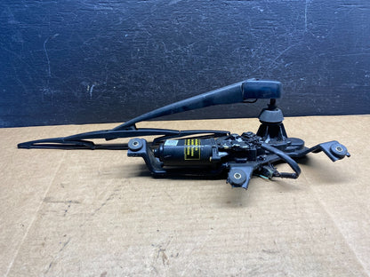 2005 to 2009 Subaru Legacy Outback Rear Windshield Wiper Motor AD75571
