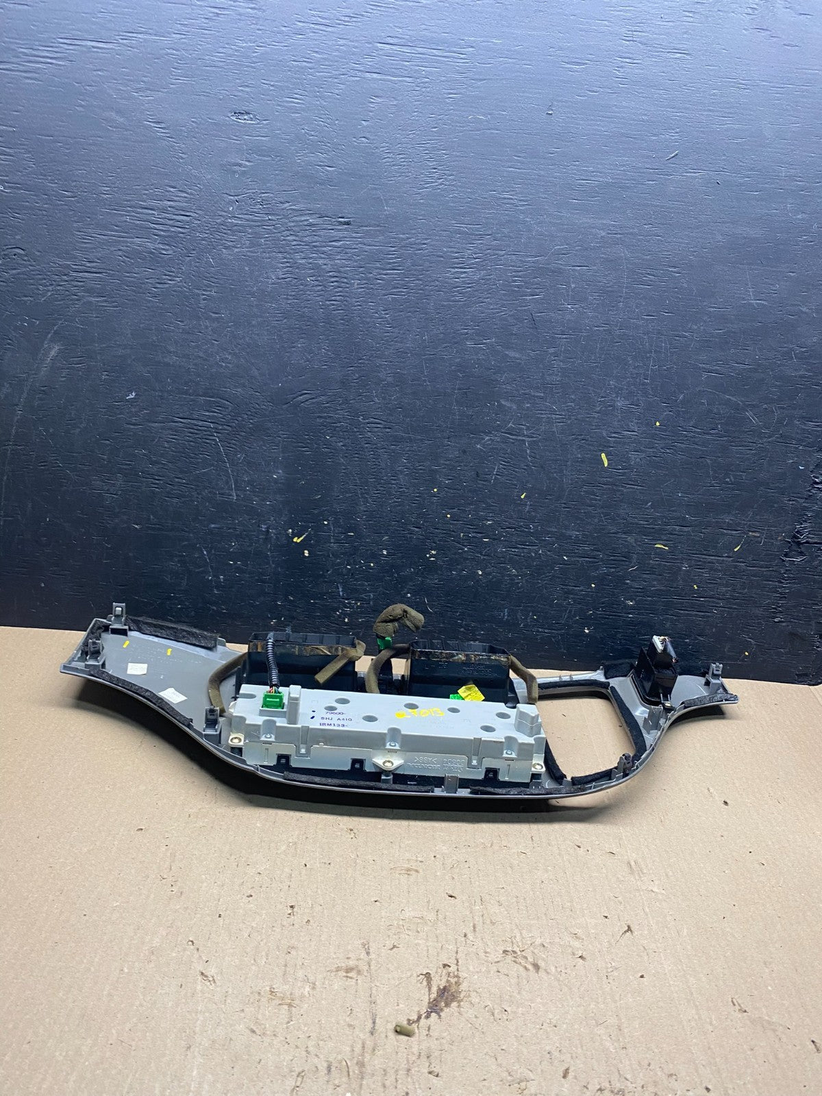 2005 to 2010 Honda Odyssey Radio Climate Control Dash Trim Bezel Q7013 DG5
