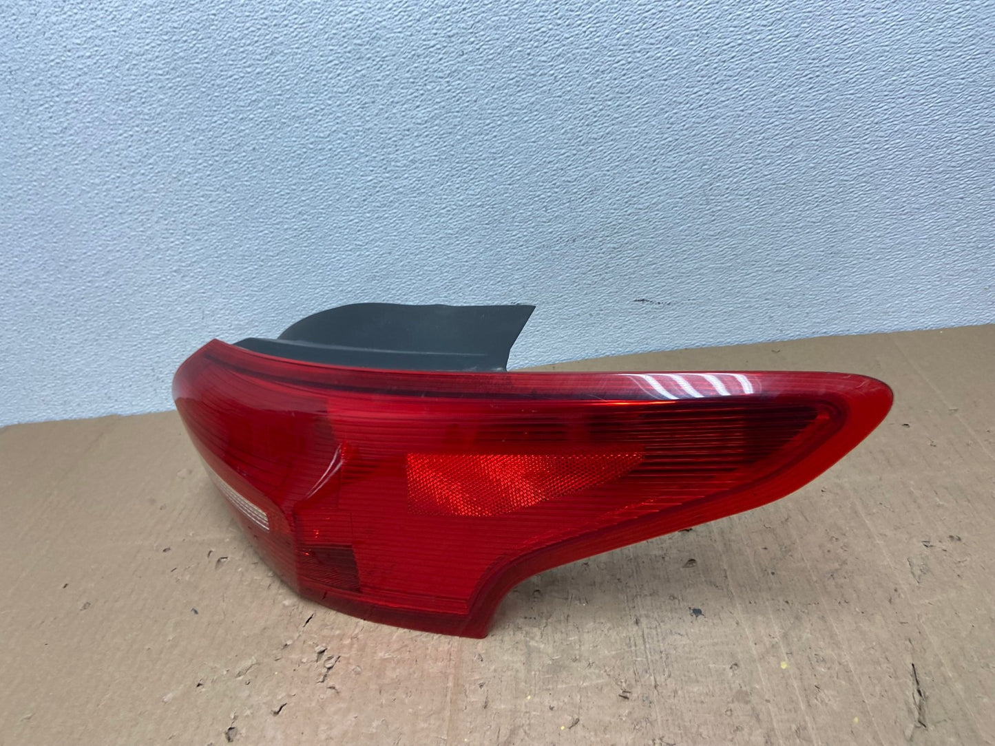 2015-2018 Ford Focus Sedan Tail Light Right Side Passenger Oem AB9597 LK1