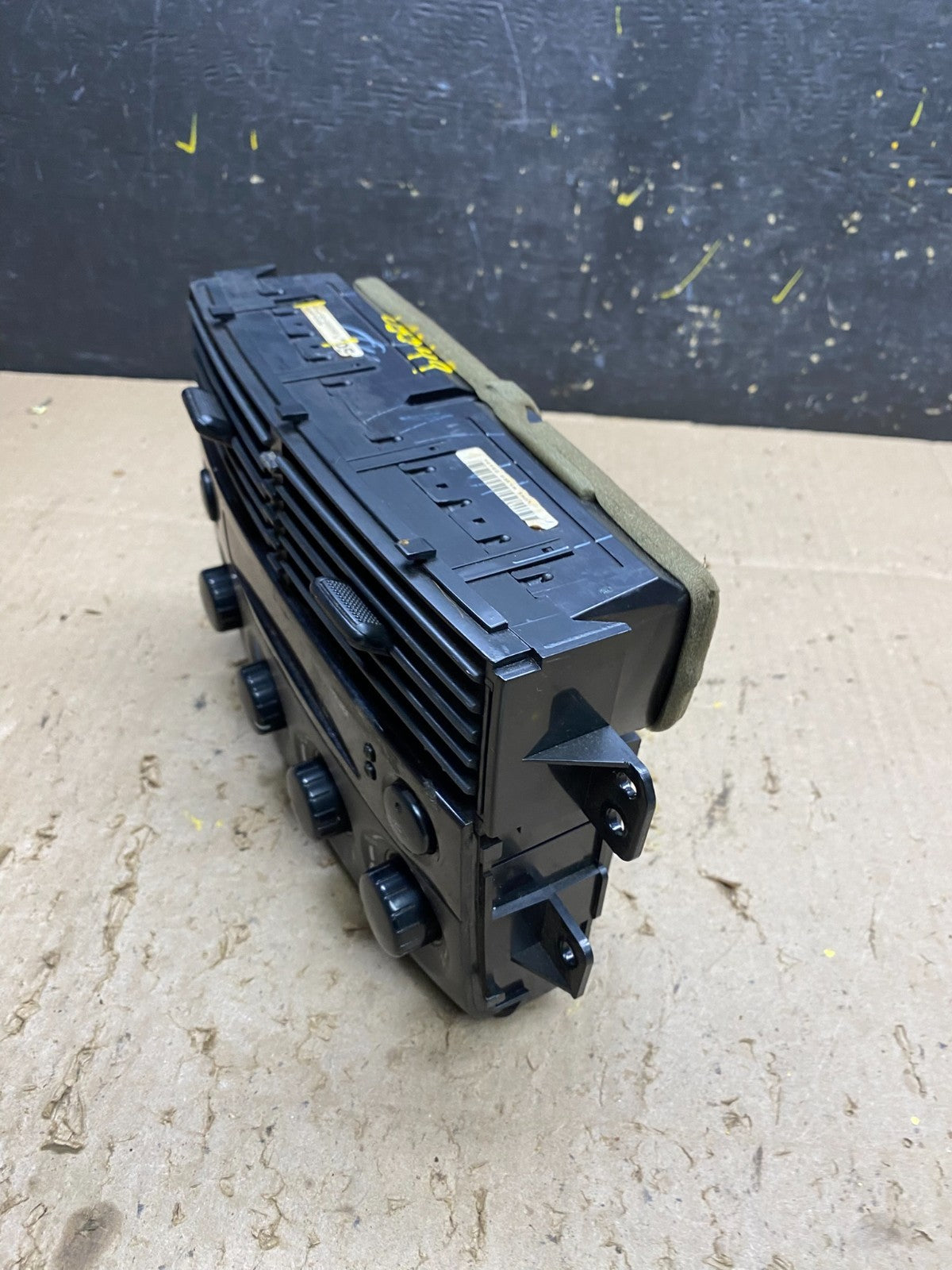 2004-2005 Toyota Sienna A/C Climate Heater Temperature Control Air Vent U5349 DG2