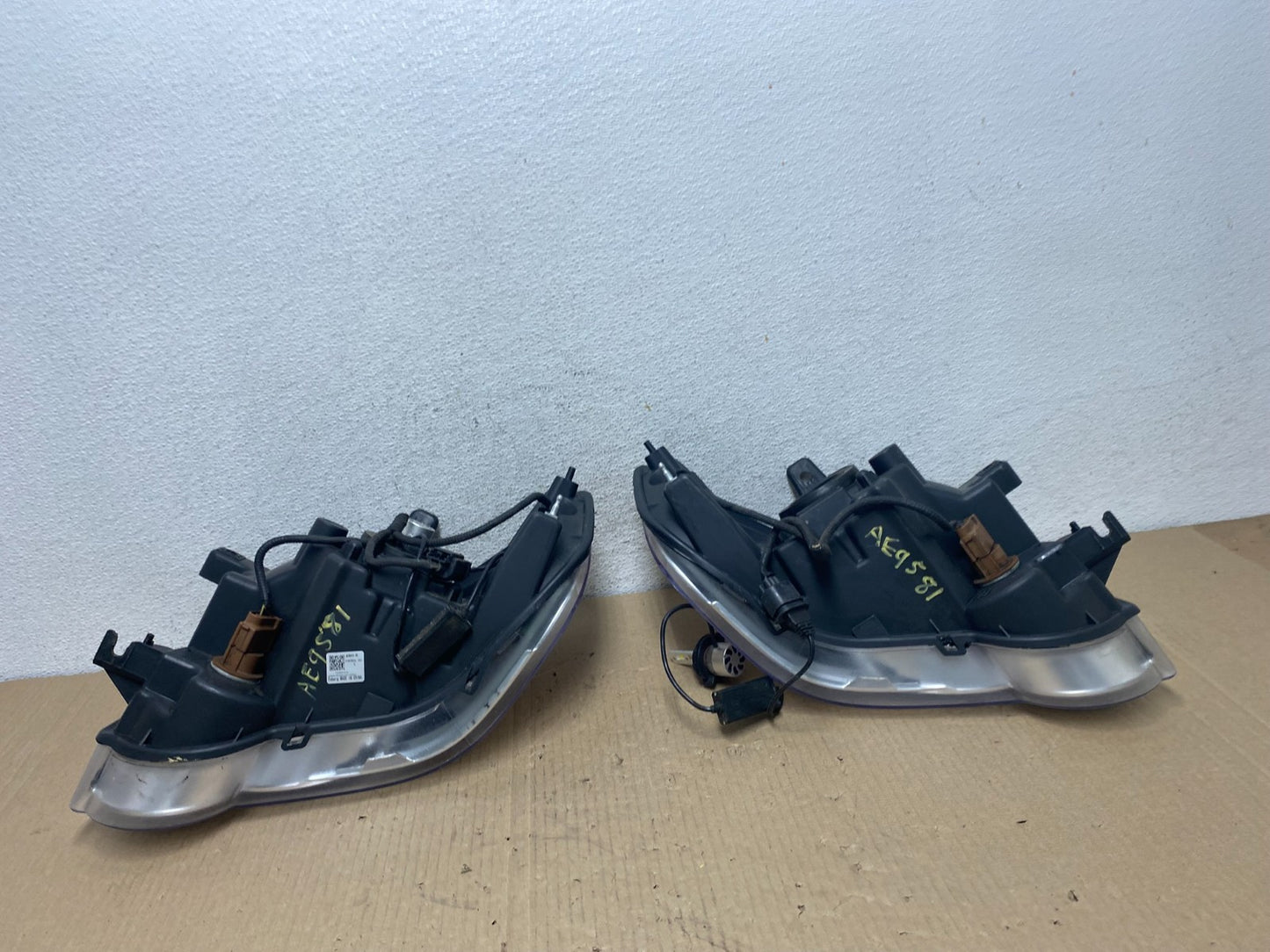 2006 2007 2008 2009 2010 Ford Explorer Left+Right Set Headlights AE9581 DW6