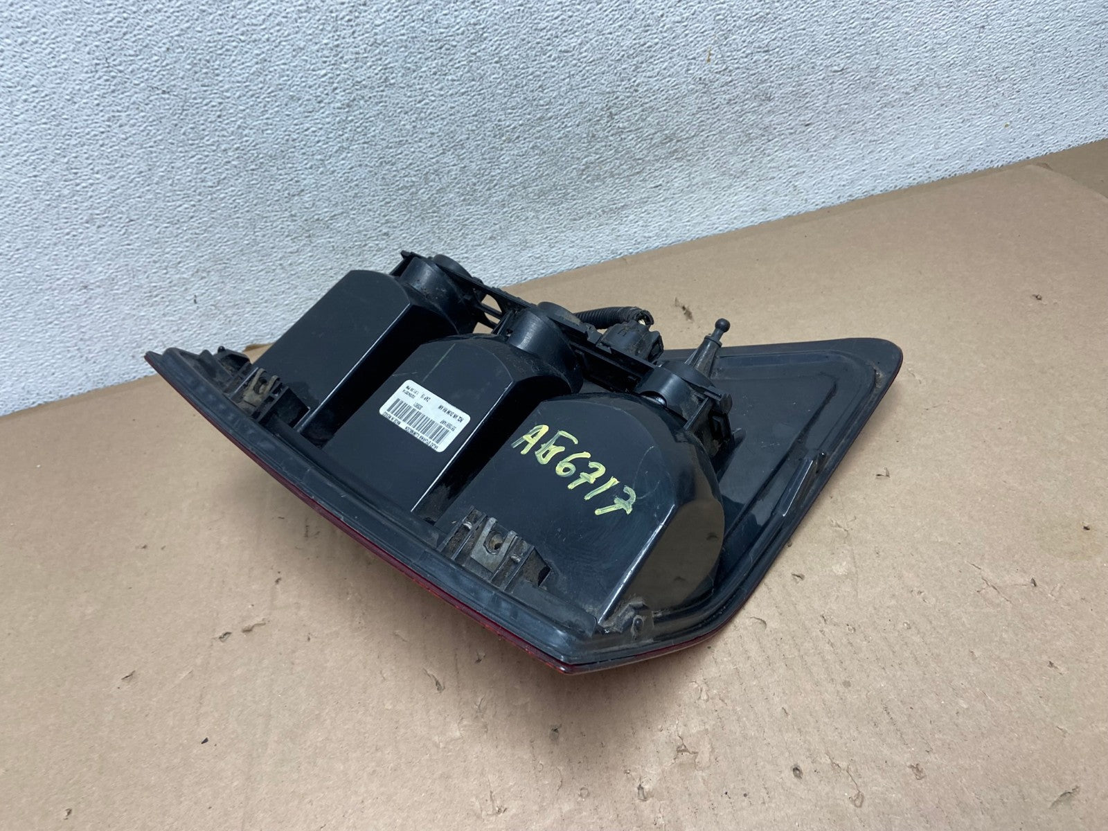 2005 - 2006 Jeep Grand Cherokee Right Passenger Rh Tail Light AG6717 LK5