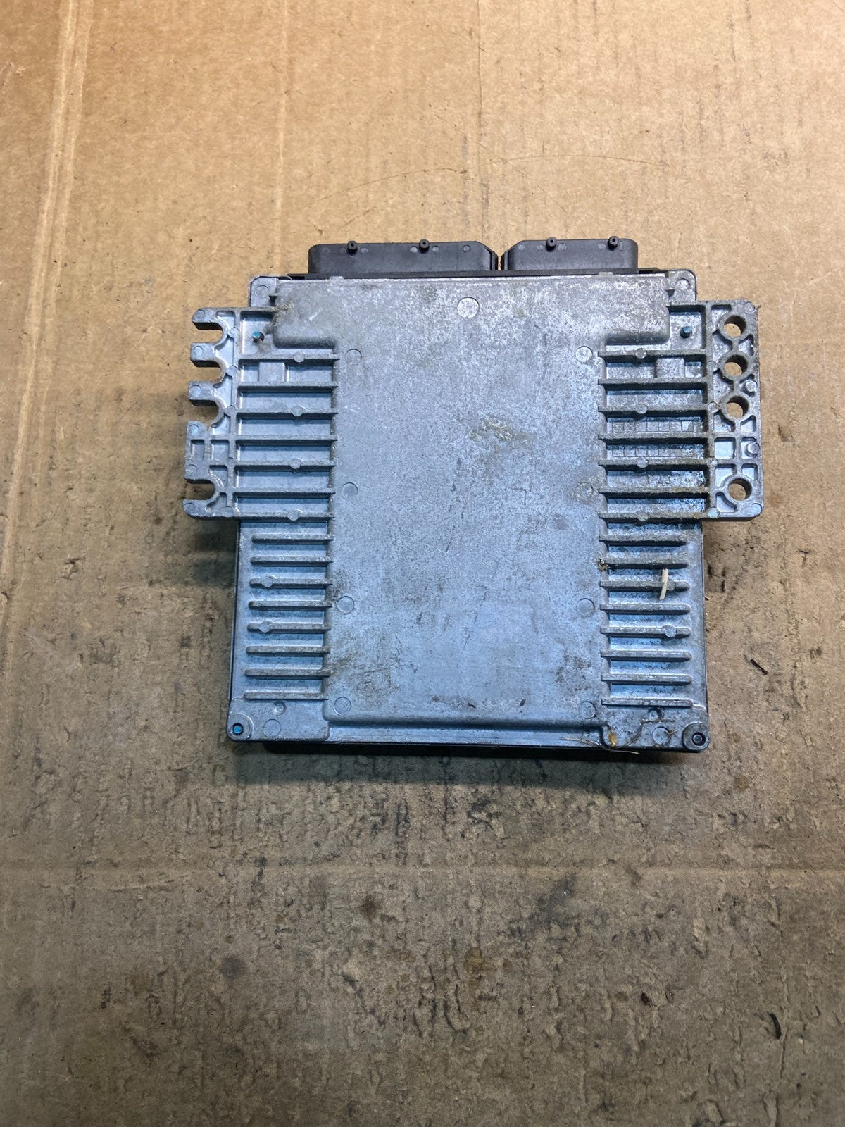 2004 2005 Nissan Armada QX56 5.6L Engine Control Unit ECU ECM Module Y4218 DG3