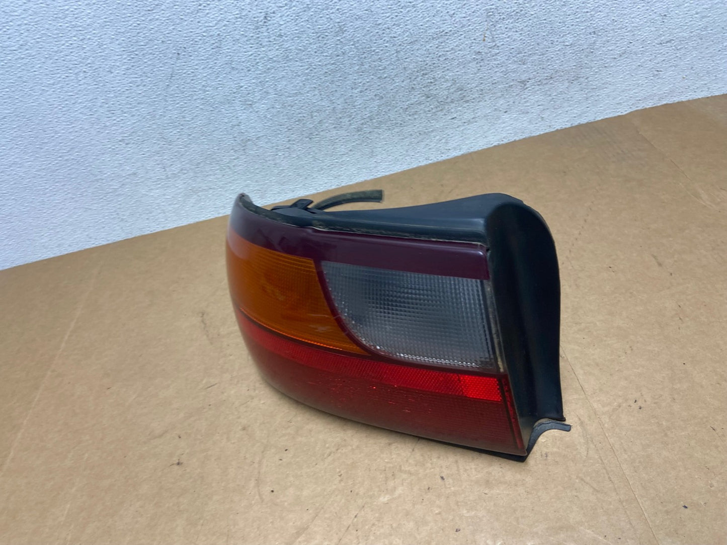1997 to 2003 Chevrolet Malibu Left Driver LH Side Tail Light AE2963 LK1