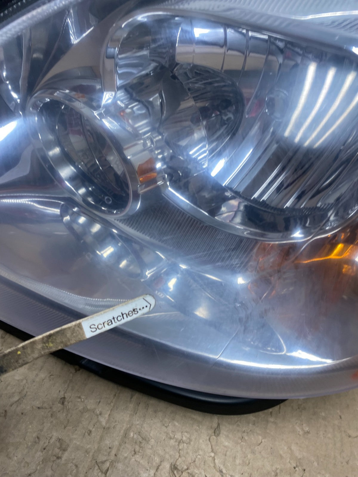 2005 2006 2007 Ford Five Hundred Halogen Headlight Left Driver Lh TYC AE9803 DW3