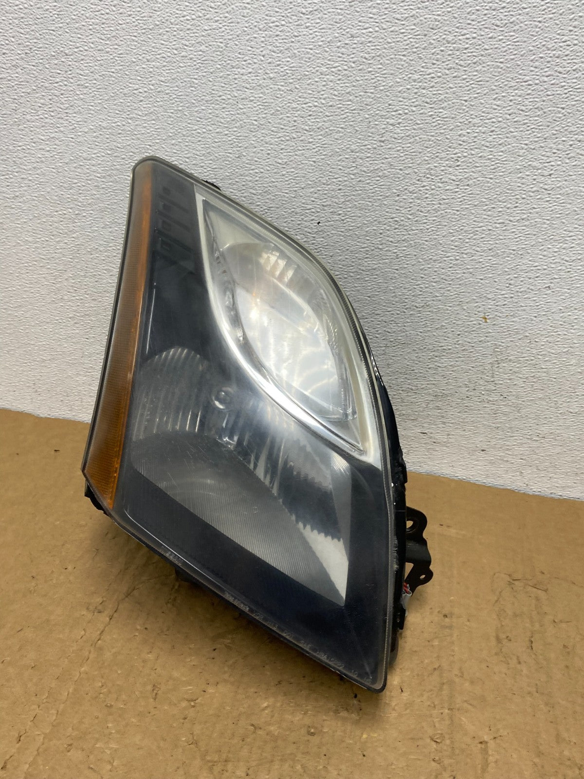 2010 2011 2012 Nissan Sentra Halogen Right Passenger Black Headlight AD1385 DW0