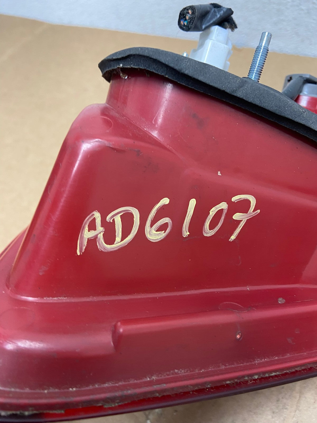 2007 2008 2009 Hyundai Santa Fe Left Driver LH Tail Light Inner AD6107 LK6