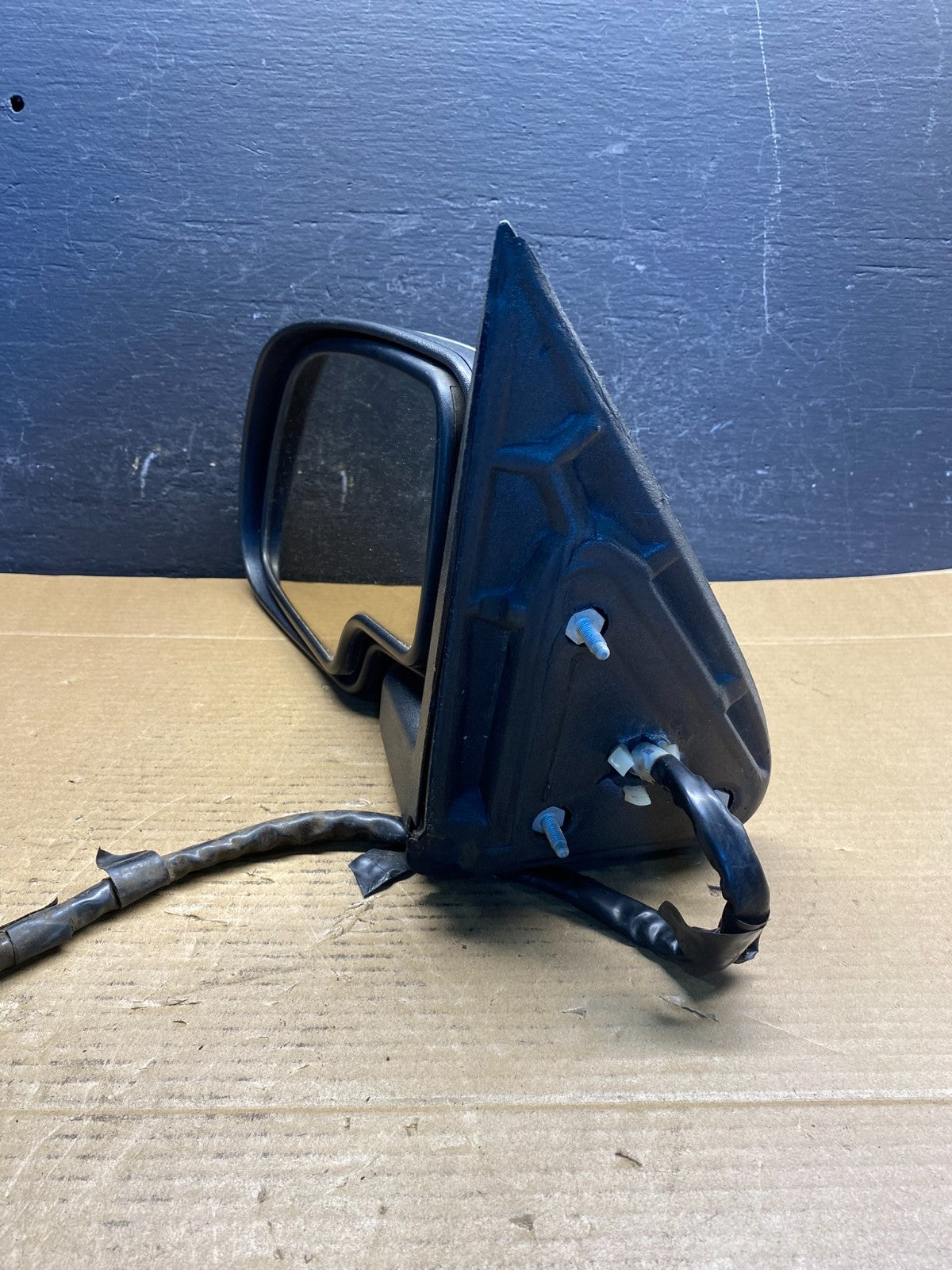 2003-2006 Chevrolet Tahoe Suburban Left Driver LH Turn Door Mirror AD6656 DW11