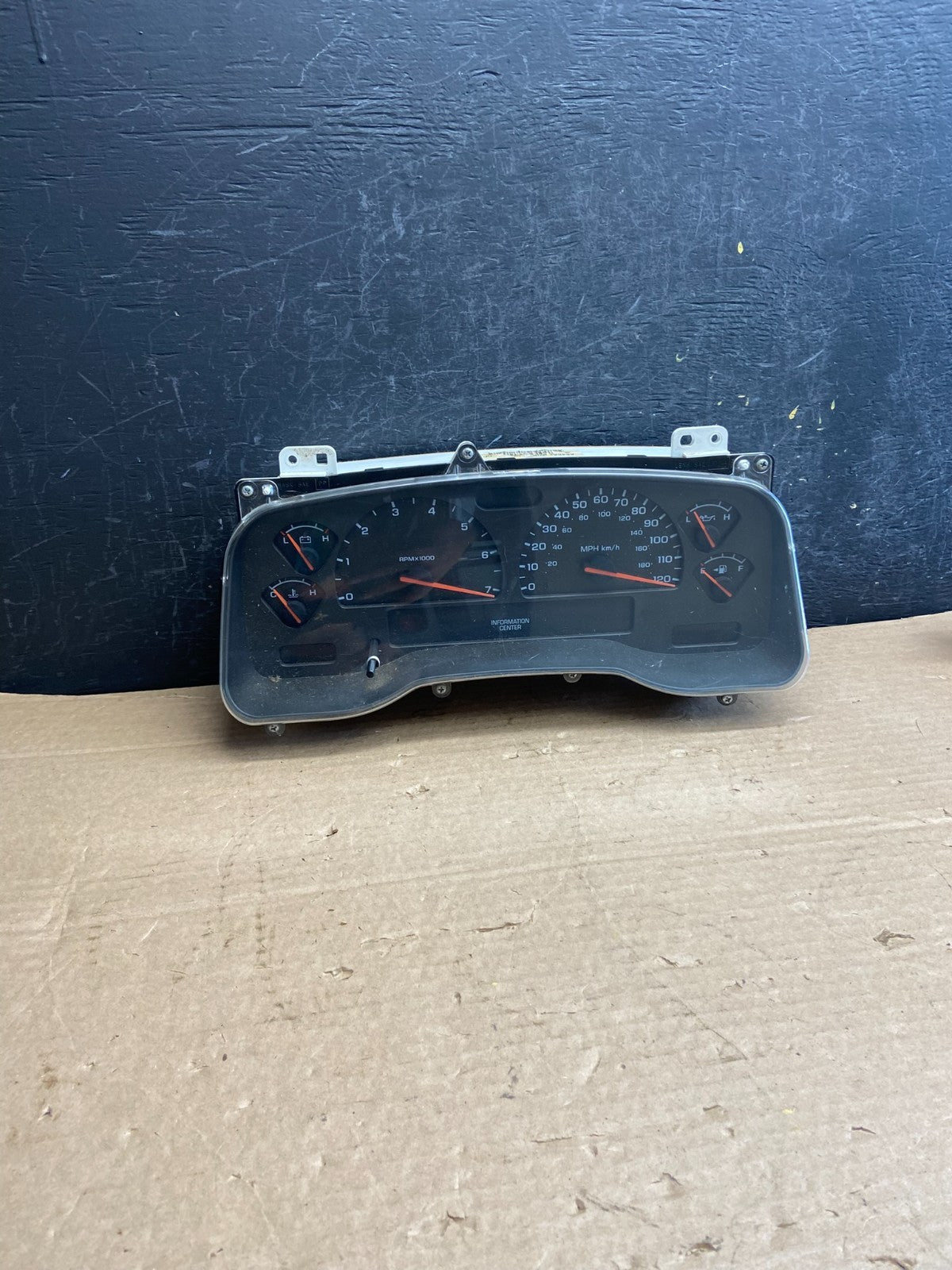 2001 2002 2003 Dodge Durango Speedometer Instrument Cluster Gauge af2558 DG0
