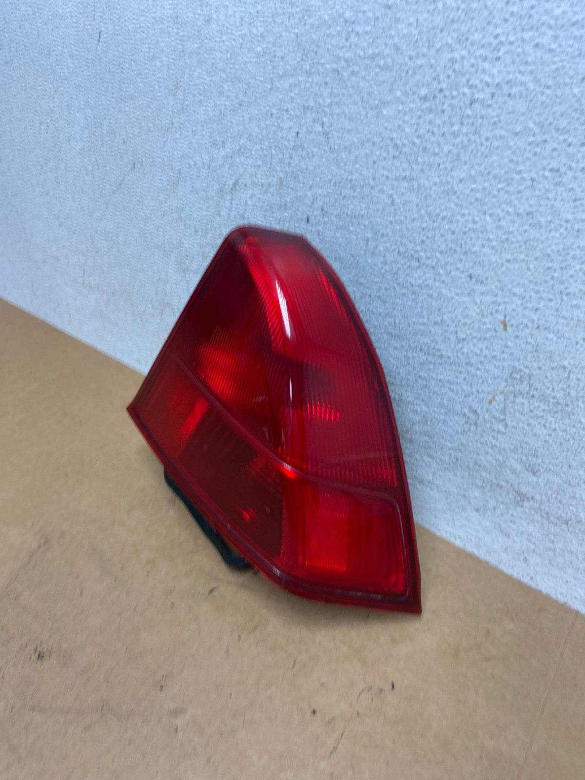2001 2002 Honda Civic Sedan Right Passenger Rh Side Tail Light AE3019 LK1