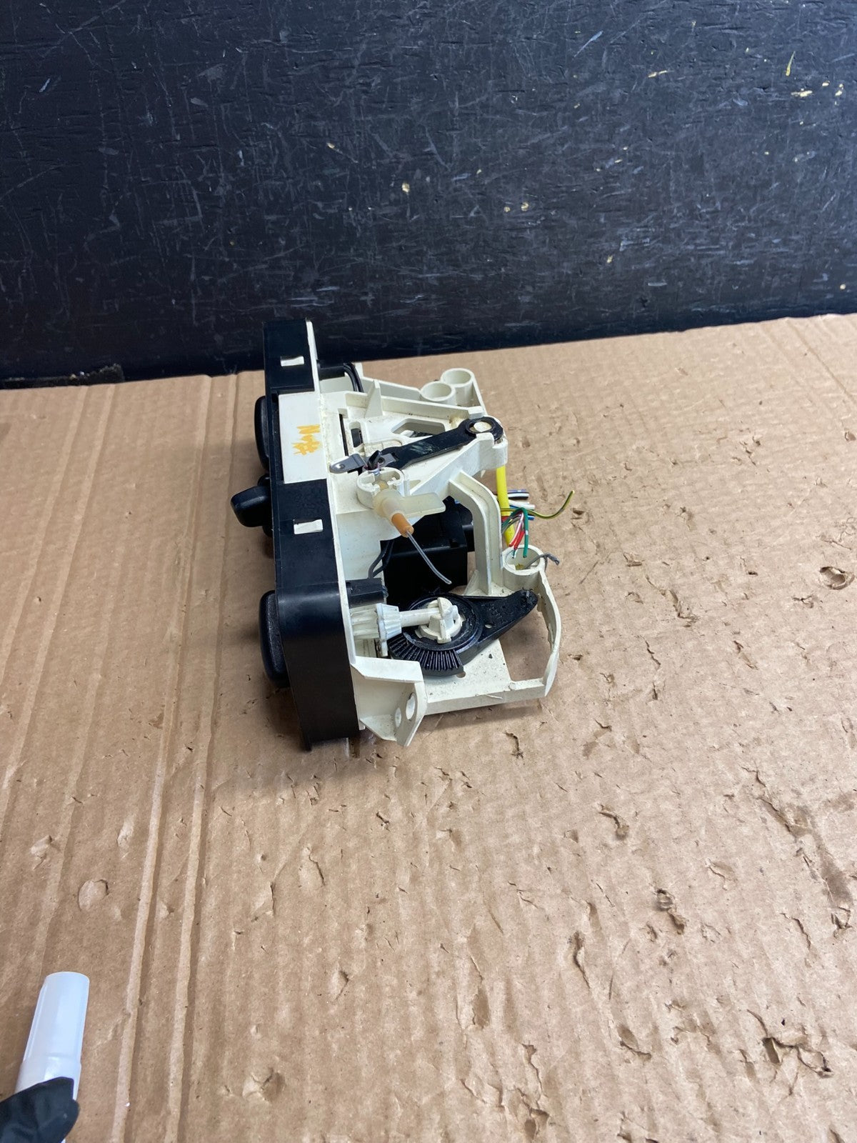 1998 to 2000 Toyota Corolla Temperature AC Climate Control AF6459 DW2