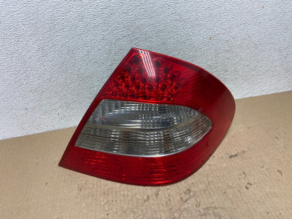 LED 2007 - 2009 Mercedes E E320 E500 Sedan Right Passenger Tail Light AG6546 LK0