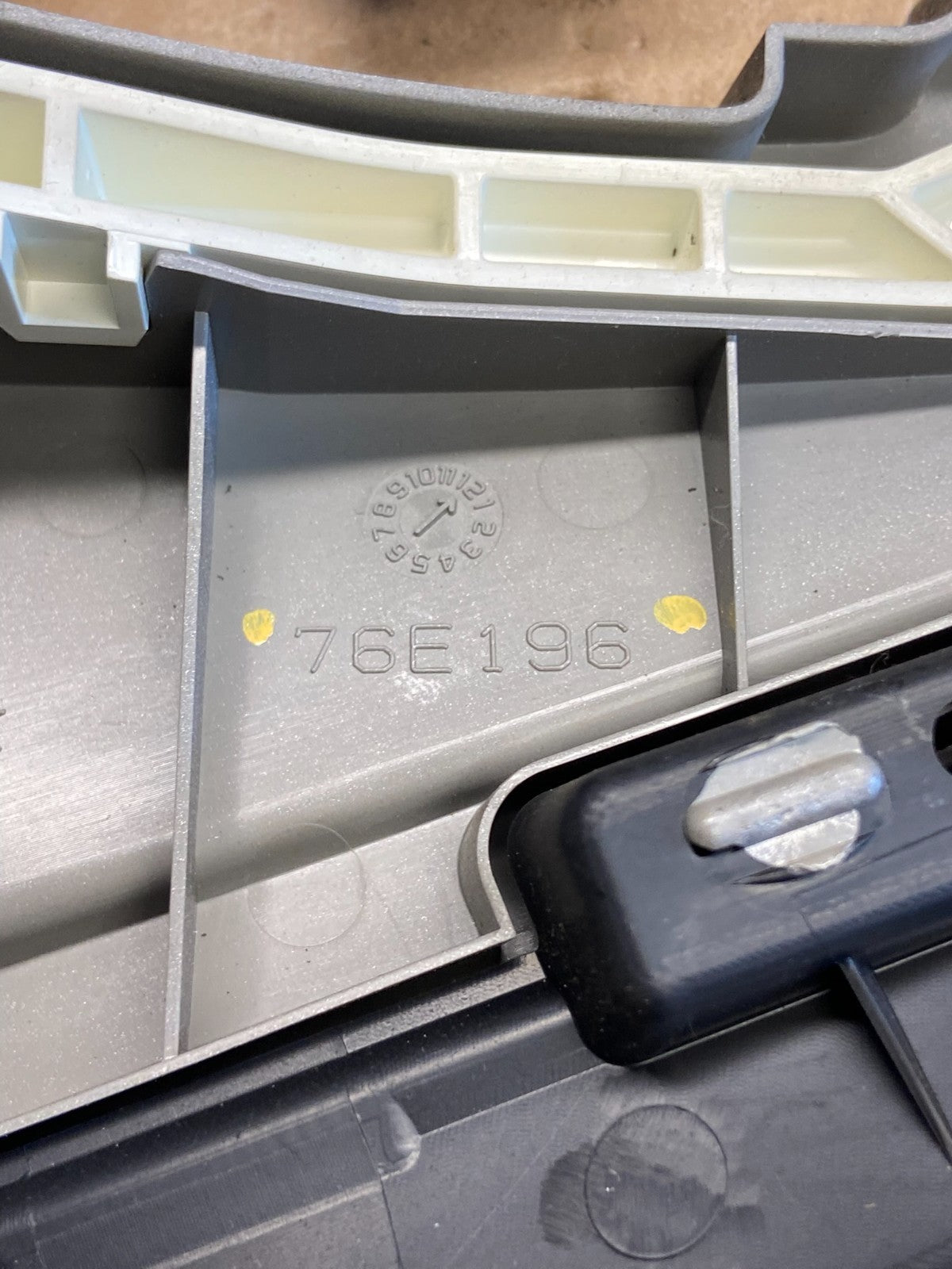 2009 to 2010 Toyota Corolla Matrix Climate Heater A/C AC Control Panel AF2712 DG5