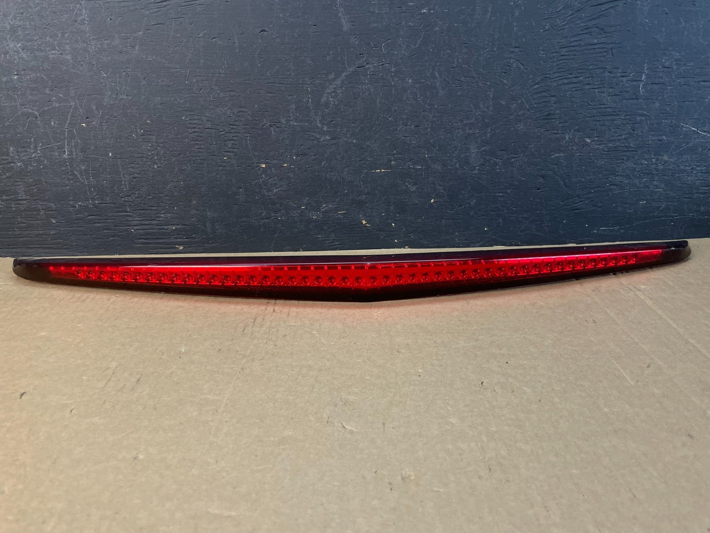 2008-2013 Cadillac Cts Sedan Trunk Lid 3rd Third Brake Tail Light AD01520
